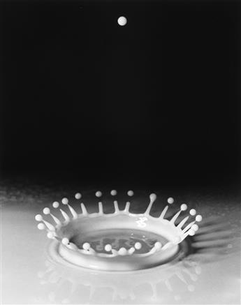 HAROLD EDGERTON (1903-1990) Milk Drop Coronet.